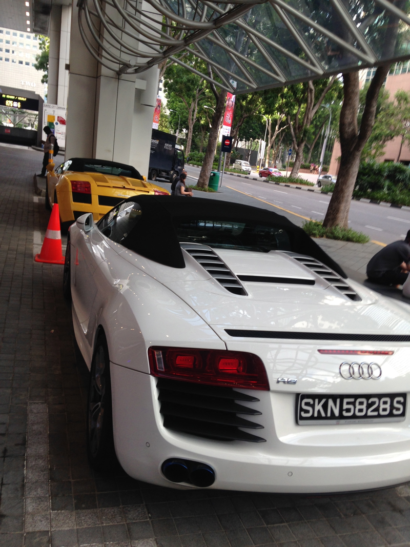 Illustration for article titled Philippines and Singapore car spotting
